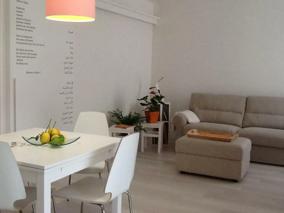 *** Bed & Breakfast Community Rooms & Wine Favara Italien